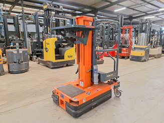 Строительный подъёмник с вертикальной мачтой JLG POWER PICKER