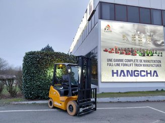 Четырехопорные погрузчики Hangcha XE20Ci