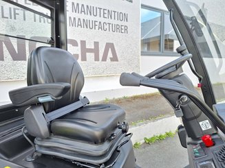 Четырехопорные погрузчики Hangcha XF25D-2