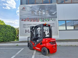 Четырехопорные погрузчики Hangcha XF25D-2
