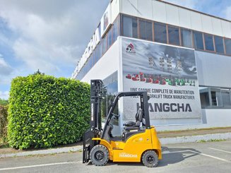 Четырехопорные погрузчики Hangcha XE18i