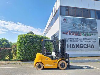 Четырехопорные погрузчики Hangcha XE25i
