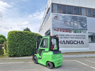Четырехопорные погрузчики Hangcha AE25-I