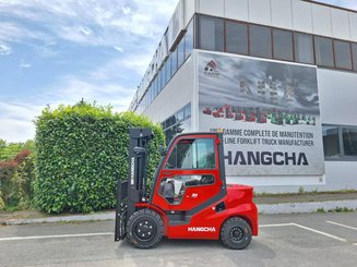 Четырехопорные погрузчики Hangcha XF30D-2 (CPCD30-X2H7F1)