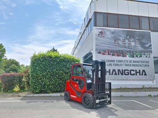 Четырехопорные погрузчики Hangcha XF30D-2 (CPCD30-X2H7F1)