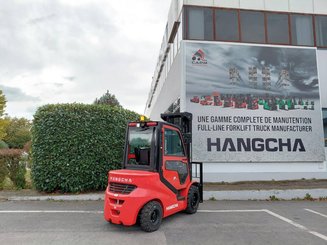 Четырехопорные погрузчики Hangcha XF30D-2 (CPCD30-X2H7F1)