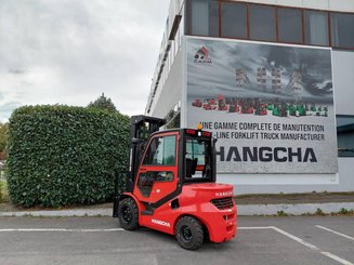 Четырехопорные погрузчики Hangcha XF30D-2 (CPCD30-X2H7F1)