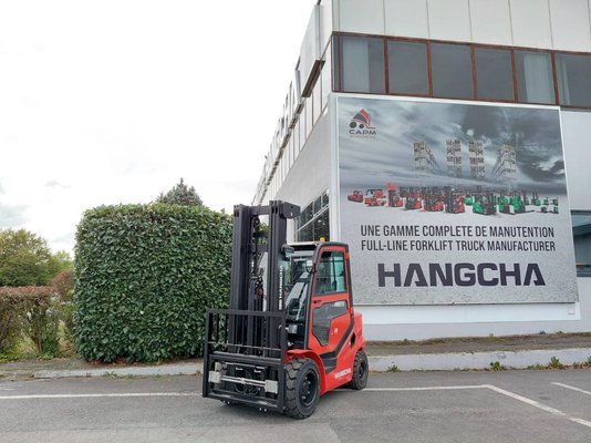 Четырехопорные погрузчики Hangcha XF30D-2 (CPCD30-X2H7F1) - 1