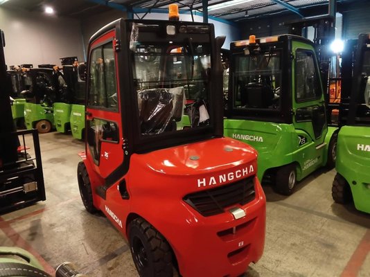 Четырехопорные погрузчики Hangcha XF35D-2 (CPCD35-X2H7F1) - 1