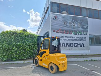 Четырехопорные погрузчики Hangcha XE35i (CPD35-XEY2HA-SI)