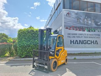 Четырехопорные погрузчики Hangcha XE35i (CPD35-XEY2HA-SI)