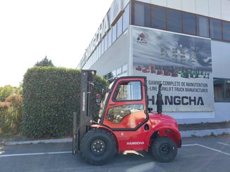 Внедорожный погрузчик Hangcha TT35-2 (CPCD35-X2W98E-RT2)