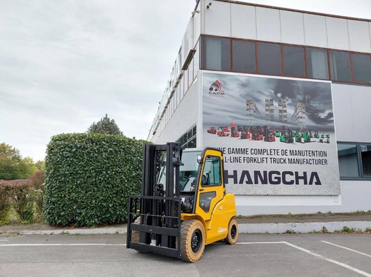 Четырехопорные погрузчики Hangcha XE50i-500 ( CPD50-XEXY2-SI ) - 1