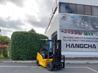 Четырехопорные погрузчики Hangcha XE18i (CPD18-XEY2HA-SI) 