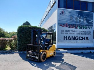 Четырехопорные погрузчики Hangcha XE30Hi ( CPD30-XEY2H2-SI )