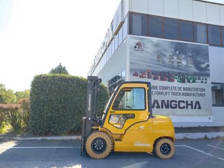 Четырехопорные погрузчики Hangcha XE50i-500
