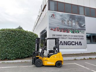 Четырехопорные погрузчики Hangcha XE18i (CPD18-XEY2HA-SI) 