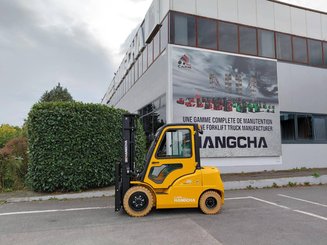 Четырехопорные погрузчики Hangcha XE35i (CPD35-XEY2HA-SI)