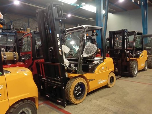 Четырехопорные погрузчики Hangcha XE35i (CPD35-XEY2HA-SI) - 1