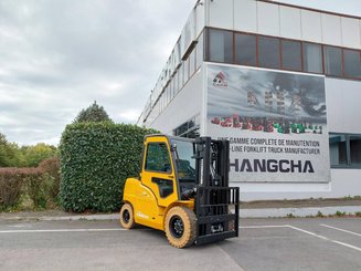 Четырехопорные погрузчики Hangcha XE50i-500
