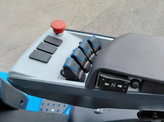 Четырехопорные погрузчики Hangcha XE30i ( CPD30-XEY2HA-SI )