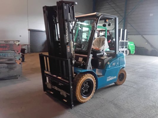 Четырехопорные погрузчики Hangcha XE30i ( CPD30-XEY2HA-SI ) - 1