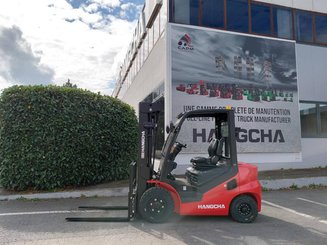 Четырехопорные погрузчики Hangcha XF25D-2 (CPCD25-X2H7F1)