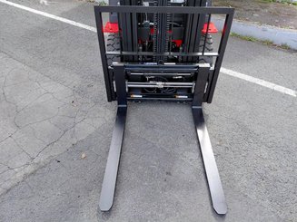 Четырехопорные погрузчики Hangcha XF25D-2 (CPCD25-X2H7F1)