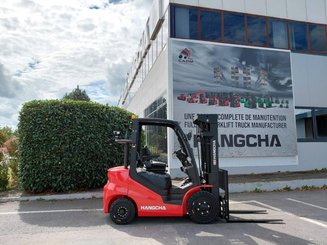 Четырехопорные погрузчики Hangcha XF25D-2 (CPCD25-X2H7F1)