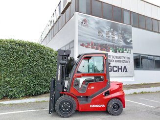 Четырехопорные погрузчики Hangcha XF30D-2 (CPCD30-X2H7F1) - 1