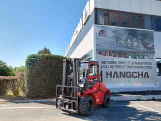 Внедорожный погрузчик Hangcha TT25-2 (CPCD25-X2W98E-RT2)