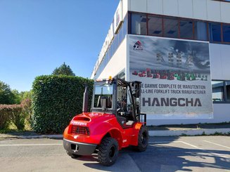 Внедорожный погрузчик Hangcha TT30-2 (CPCD30-X2W98E-RT2)