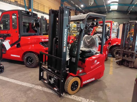 Трехопорные погрузчики Hangcha A3W15 ( CPDS15-AC8G ) - 1