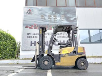 Четырехопорные погрузчики Yale GDP20VX