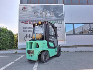 Четырехопорные погрузчики Yale GLP30VX