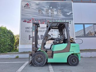 Четырехопорные погрузчики Yale GLP30VX