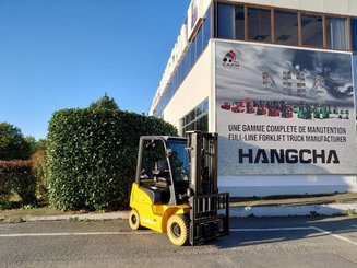 Четырехопорные погрузчики Hangcha XE18i (CPD18-XEY2HA-SI)  - 1