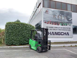 Четырехопорные погрузчики Hangcha AE20Ci (CPD20-AEXY2-I)