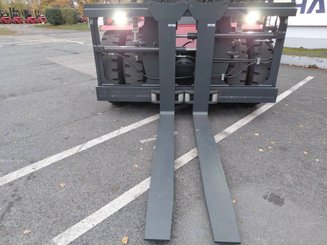 Четырехопорные погрузчики Kalmar DCG250-12S