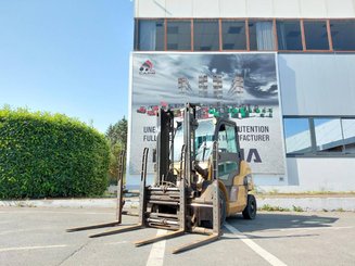 Четырехопорные погрузчики Caterpillar DP40N - 1