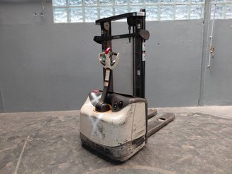 Штабелеры с электроприводом Crown WF3000 1.2