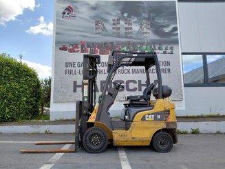Четырехопорные погрузчики Caterpillar GP18N