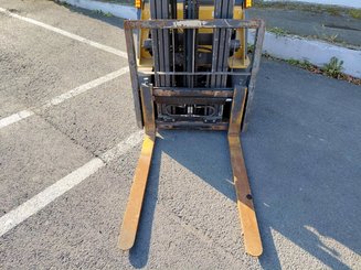 Четырехопорные погрузчики Caterpillar GP18NTD