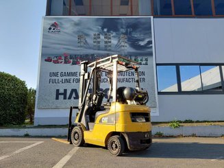 Четырехопорные погрузчики Caterpillar GP18NTD