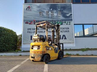 Четырехопорные погрузчики Caterpillar GP18NTD