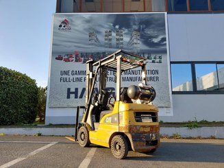 Четырехопорные погрузчики Caterpillar GP18NTD