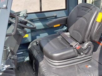 Четырехопорные погрузчики Heli CPYD25