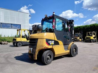 Четырехопорные погрузчики Caterpillar GP45N