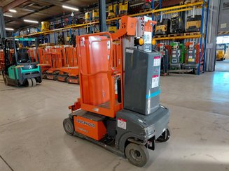 Строительный подъёмник с вертикальной мачтой JLG TOUCAN DUO - 1