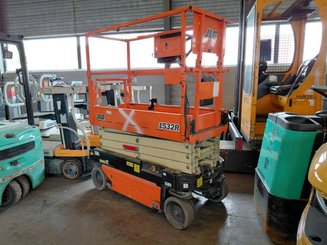 Подъемные платформы JLG 1532R